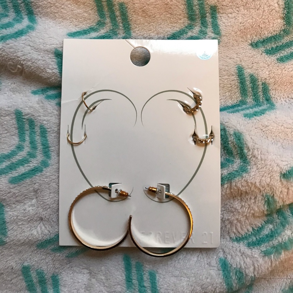 Gold Rinestone Earrings Set - Picture 2 of 5